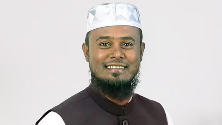 সাদাপাথরে লুটের ঘটনায় ইউপি চেয়ারম্যান গ্রেপ্তার