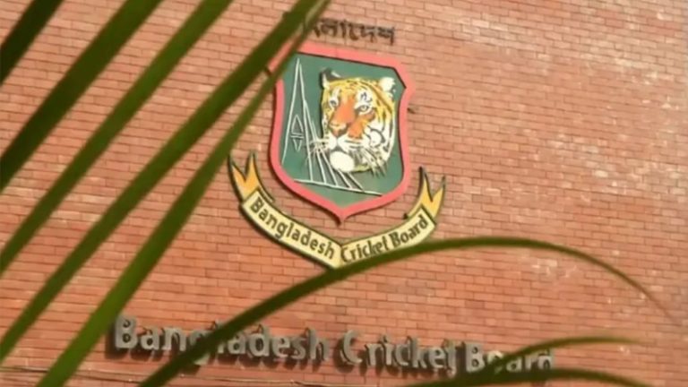 ভেঙে দেওয়া হলো বিসিবির পরিচালনা পর্ষদ, এডহক কমিটির প্রধান তামিম
