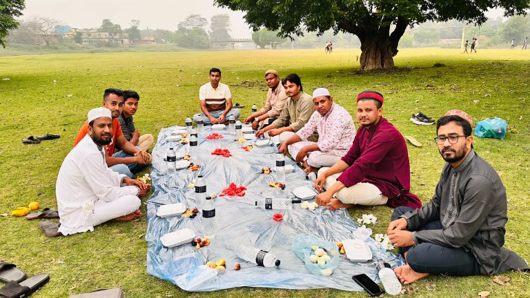 শান্তিগঞ্জে টিচার্স ক্লাবের দোয়া ও ইফতার মাহফিল অনুষ্ঠিত