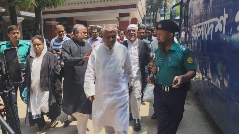 সুরঞ্জিত সেন হত্যা চেষ্টা মামলা: নিজেদের নির্দোষ দাবি আরিফ-গউছ-বাবরের